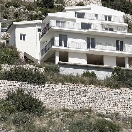 בית נופש Perla Blu Mondello *
